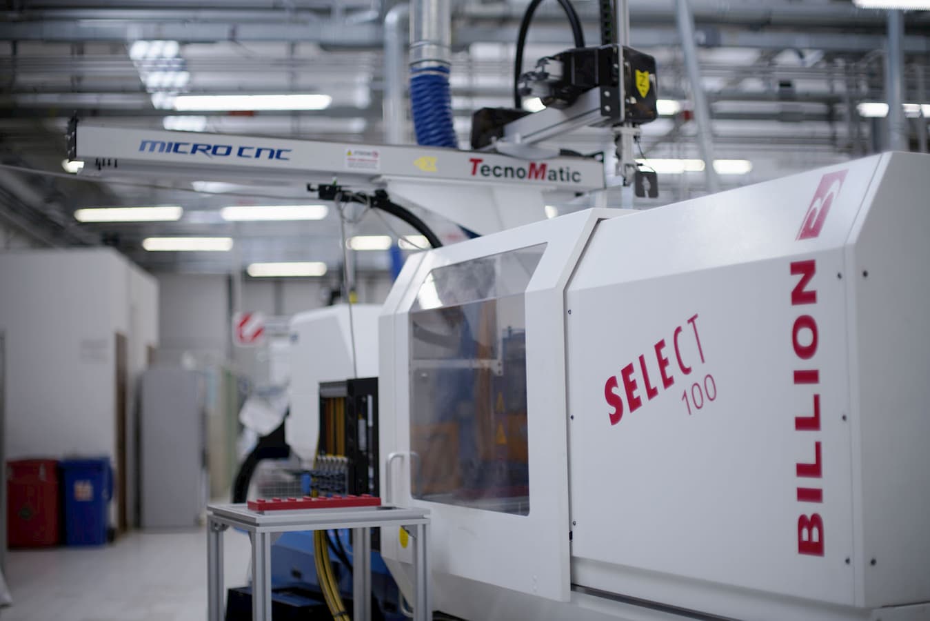 Silcon Plastic - Services: Injection Molding Silcon Plastic - Services: Injection Molding
